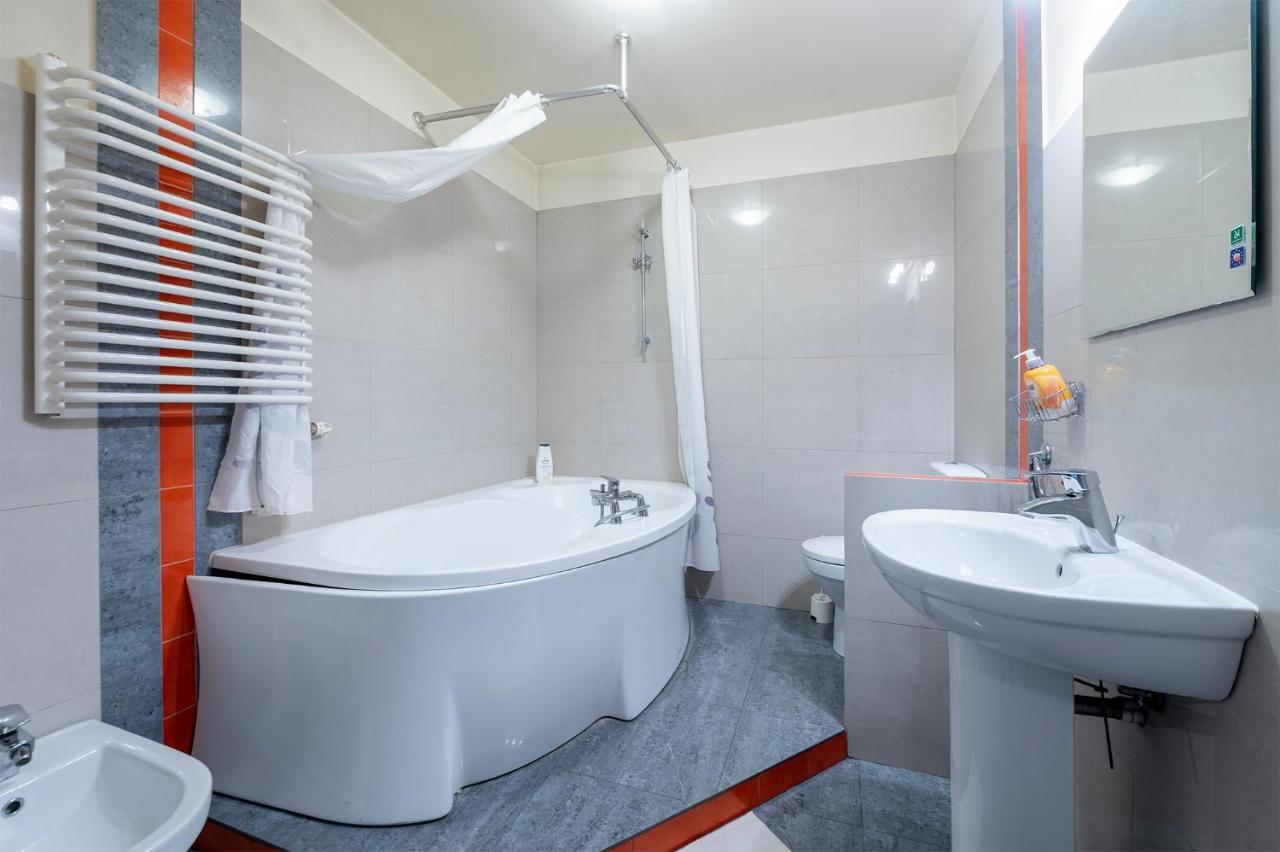 Essence Of Lodz-145M!Central-Secured-Comfy18Ppl!&Freeparking Bagian luar foto
