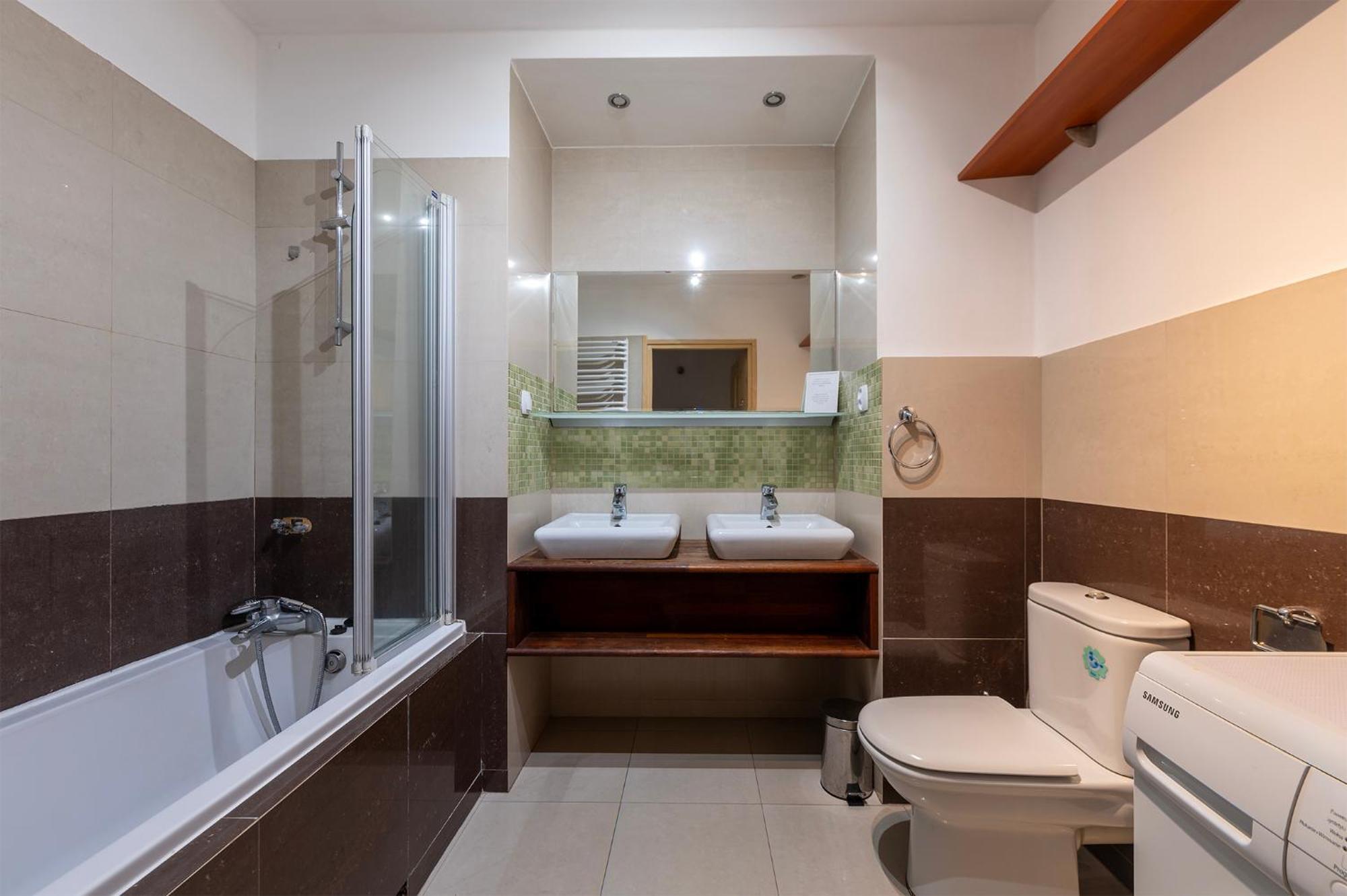 Essence Of Lodz-145M!Central-Secured-Comfy18Ppl!&Freeparking Bagian luar foto